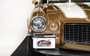 Chevrolet-Camaro-1970-Autumn-Gold-Saddle-32