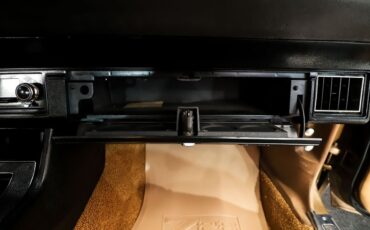 Chevrolet-Camaro-1970-Autumn-Gold-Saddle-37
