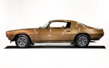 Chevrolet-Camaro-1970-Autumn-Gold-Saddle-38