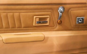 Chevrolet-Camaro-1970-Autumn-Gold-Saddle-7