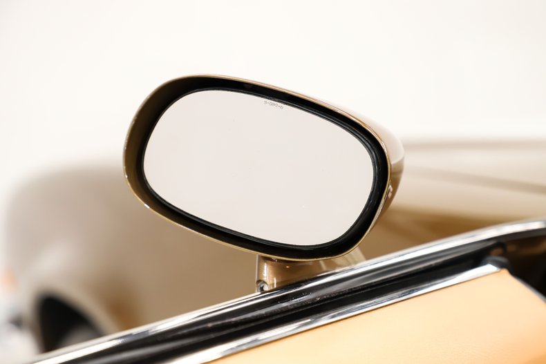 Chevrolet-Camaro-1970-Autumn-Gold-Saddle-8