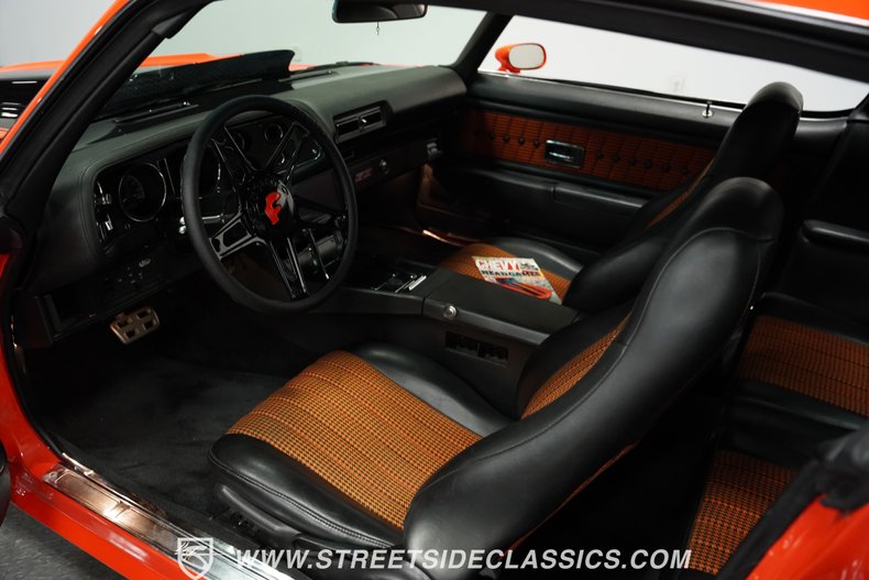 Chevrolet-Camaro-1971-Hugger-Orange-Orange-Houndstooth-3