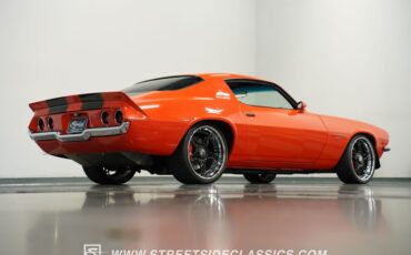 Chevrolet-Camaro-1971-Hugger-Orange-Orange-Houndstooth-34