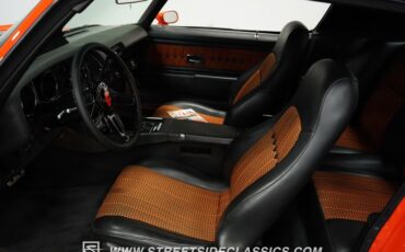 Chevrolet-Camaro-1971-Hugger-Orange-Orange-Houndstooth-36