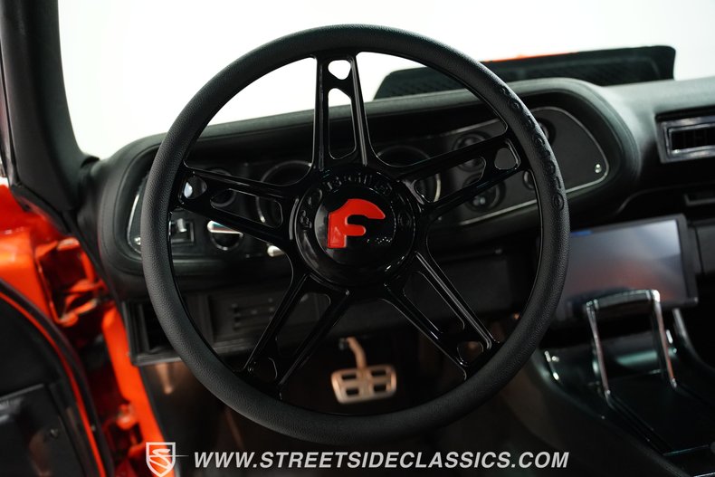 Chevrolet-Camaro-1971-Hugger-Orange-Orange-Houndstooth-37