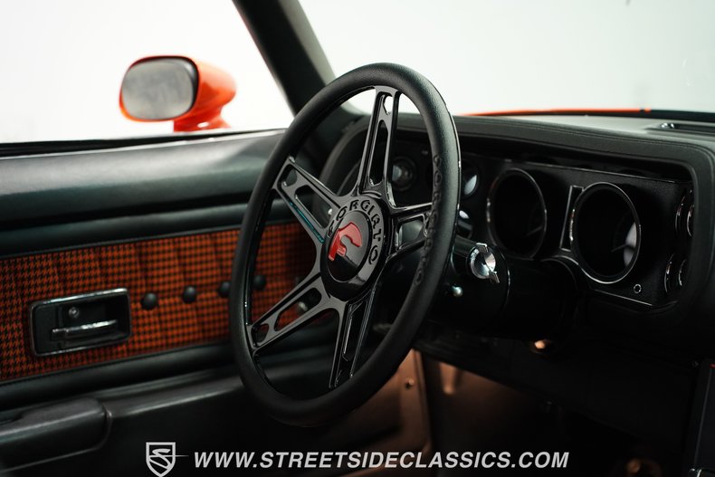 Chevrolet-Camaro-1971-Hugger-Orange-Orange-Houndstooth-47