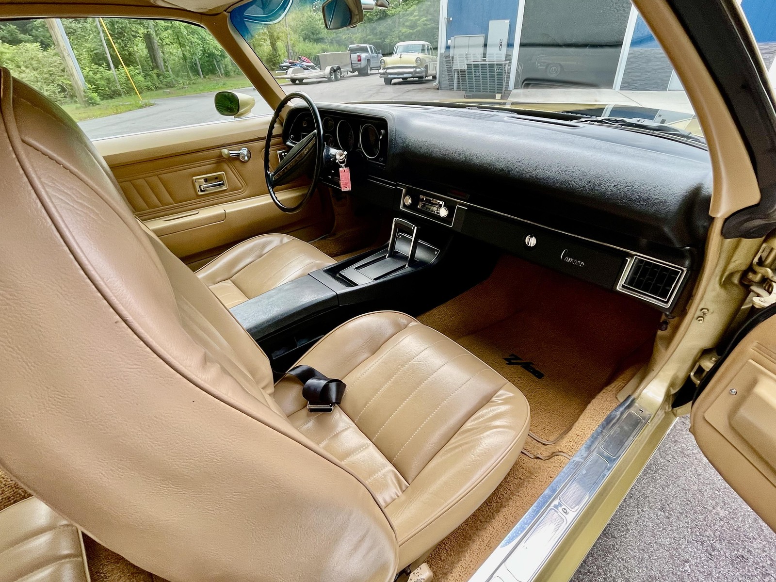 Chevrolet-Camaro-1971-Original-Metal-MUST-SEE-31