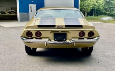 Chevrolet-Camaro-1971-Original-Metal-MUST-SEE-7