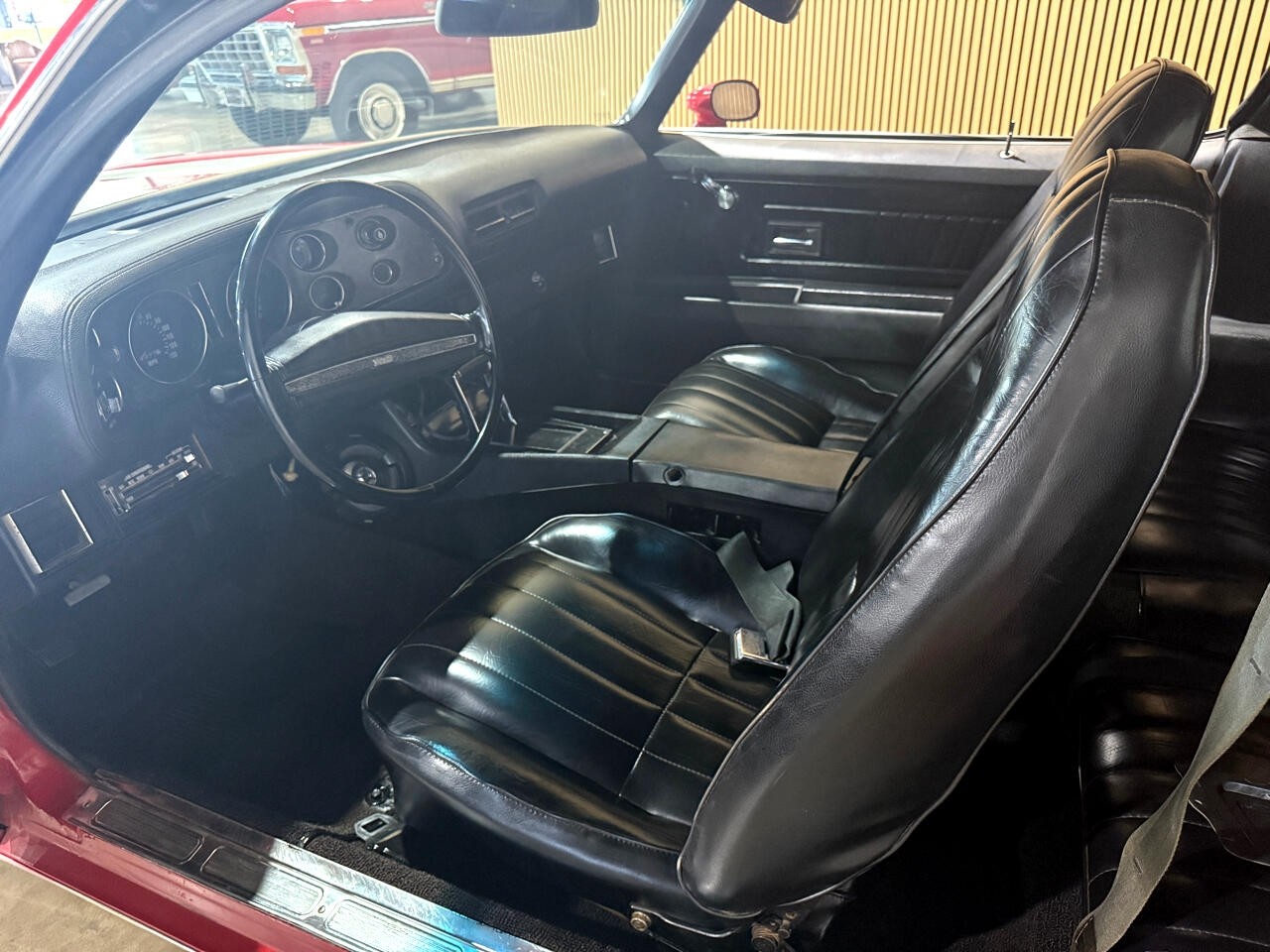 Chevrolet-Camaro-1972-American-Muscle-Car-16