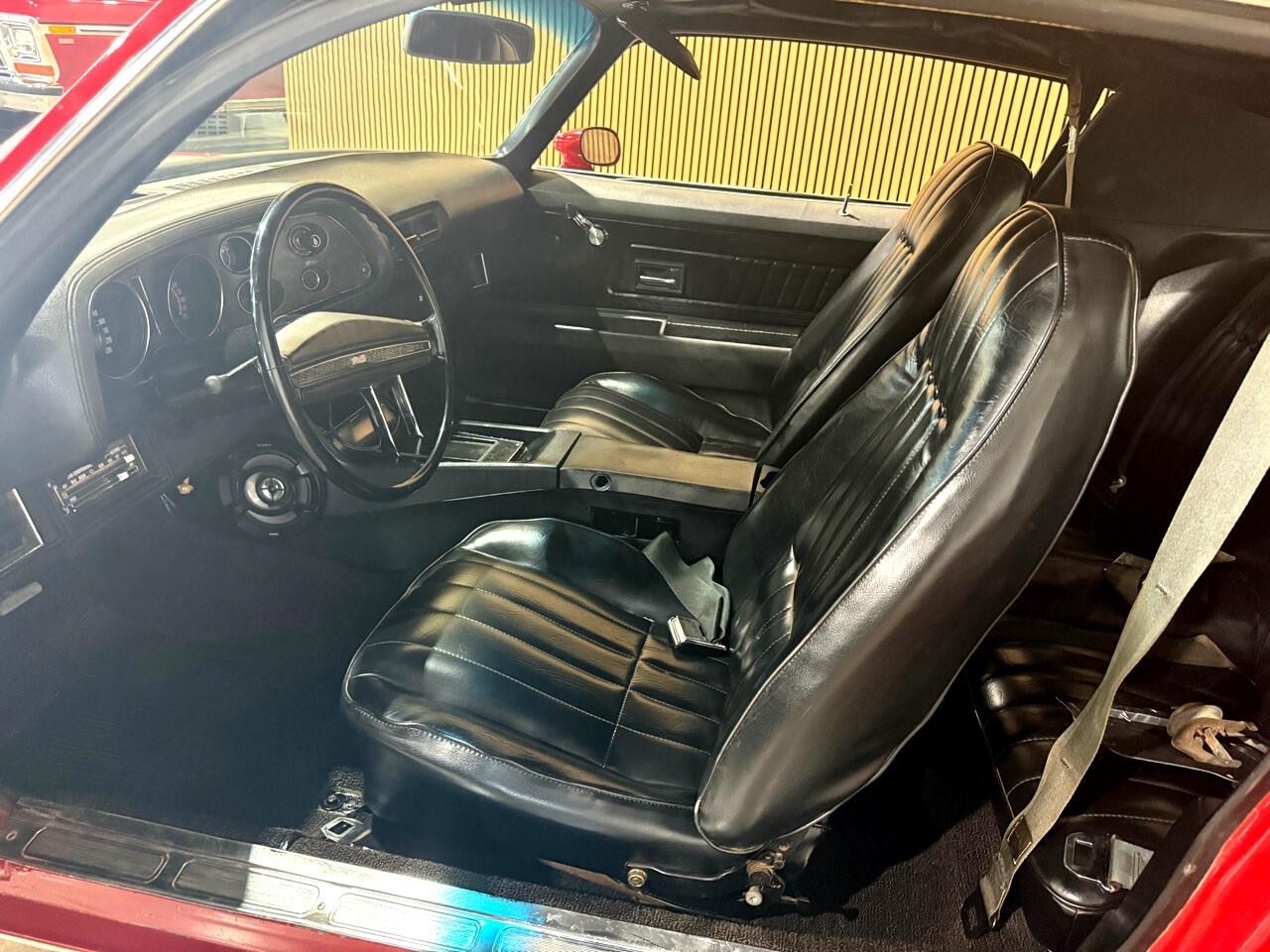 Chevrolet-Camaro-1972-American-Muscle-Car-21