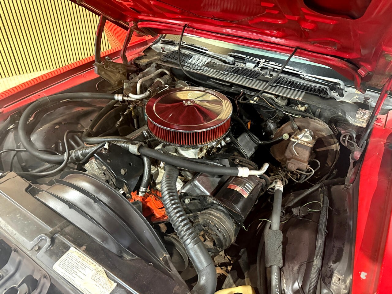 Chevrolet-Camaro-1972-American-Muscle-Car-38