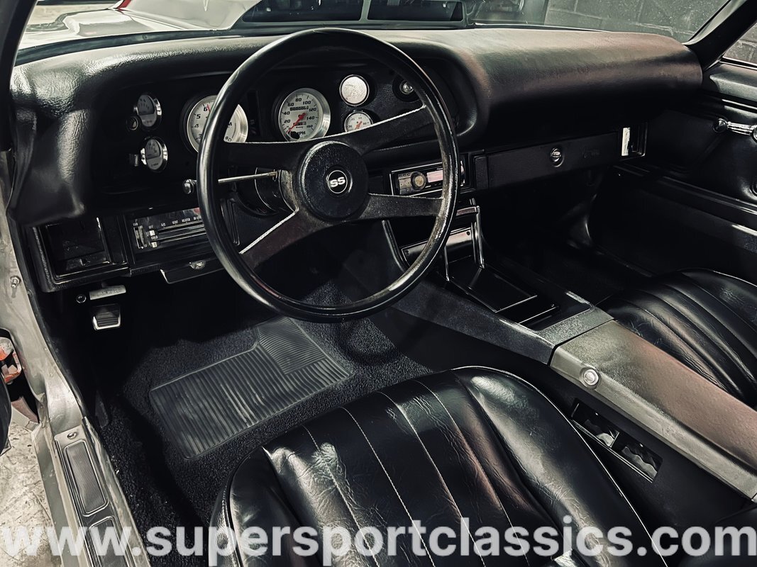 Chevrolet-Camaro-1972-Coupe-15