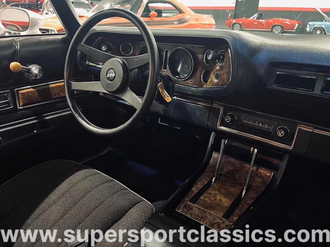 Chevrolet-Camaro-1972-Coupe-18