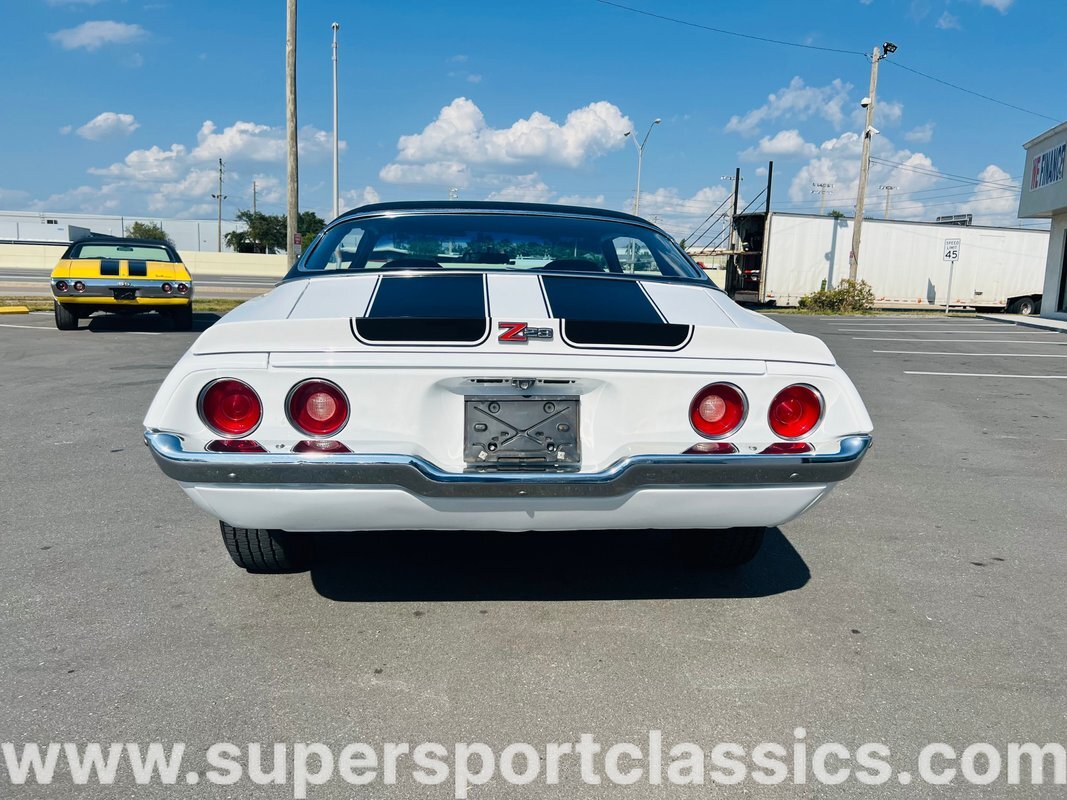 Chevrolet-Camaro-1972-Coupe-3