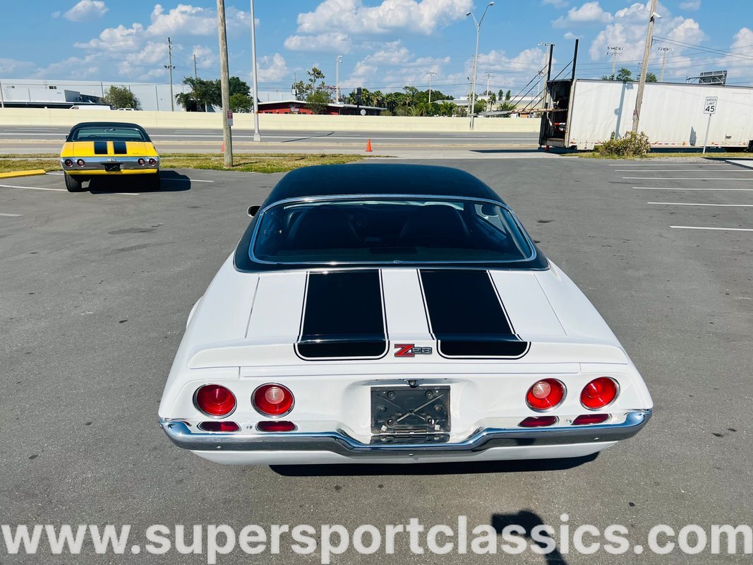 Chevrolet-Camaro-1972-Coupe-4
