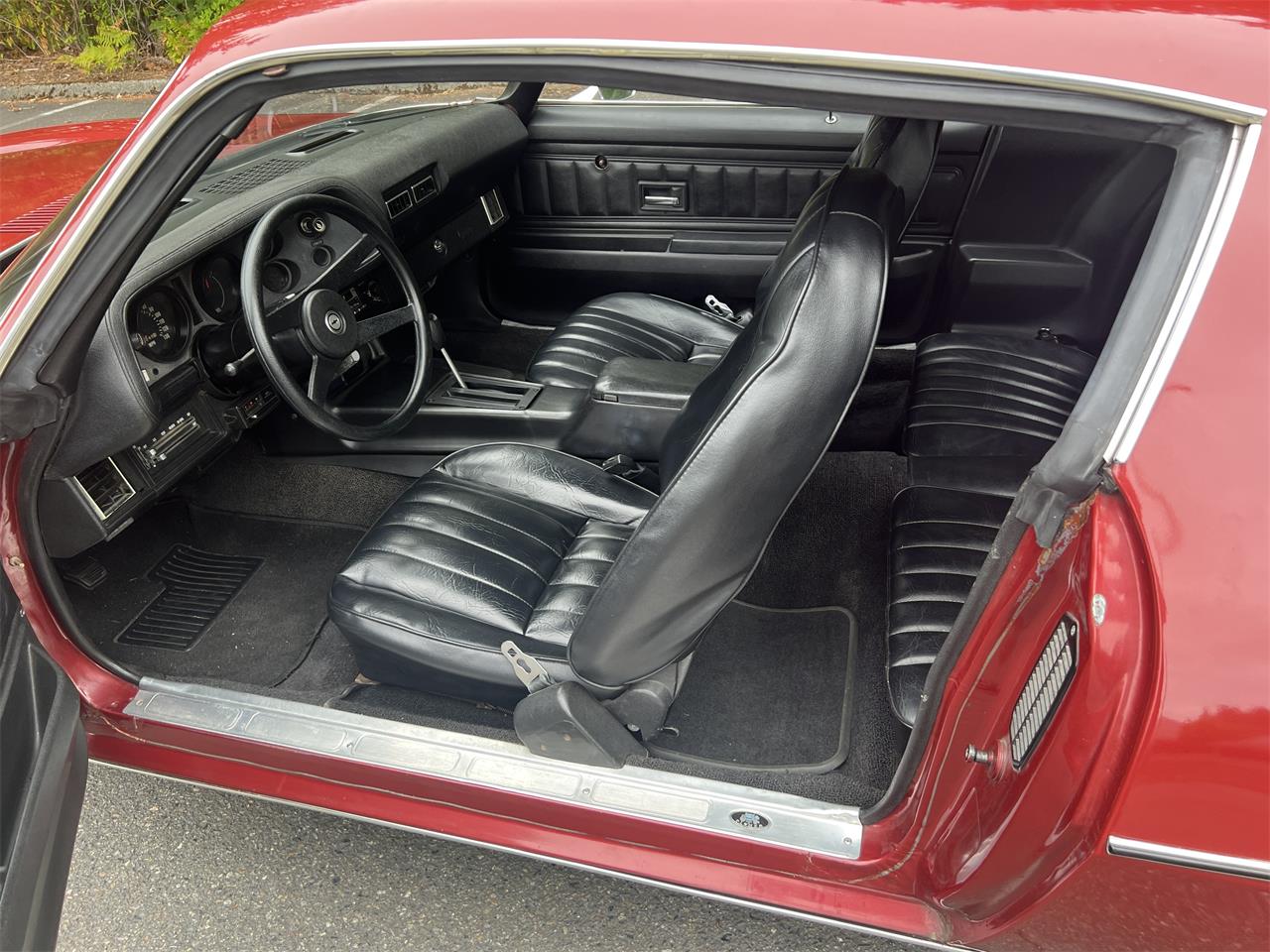 Chevrolet-Camaro-1973-Dark-ared-Black-13