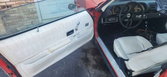 Chevrolet-Camaro-1977-Red-White-13
