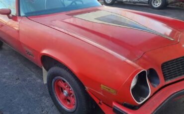 Chevrolet-Camaro-1977-Red-White