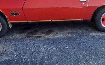 Chevrolet-Camaro-1977-Red-White-9