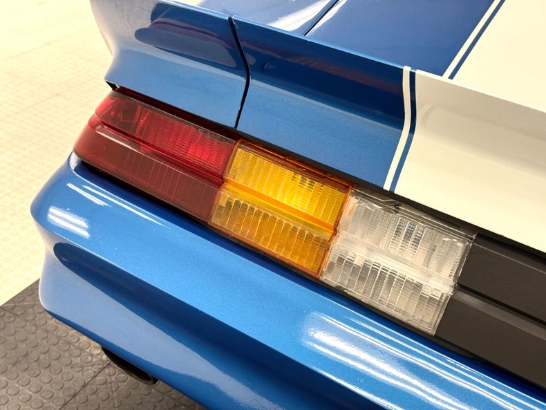 Chevrolet-Camaro-1978-Bright-Blue-Black-11