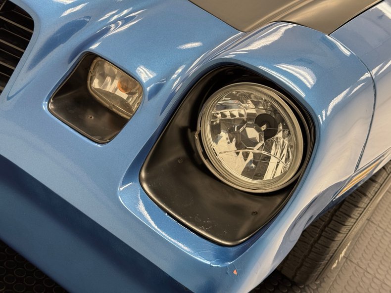Chevrolet-Camaro-1978-Bright-Blue-Black-2