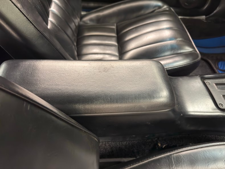 Chevrolet-Camaro-1978-Bright-Blue-Black-26