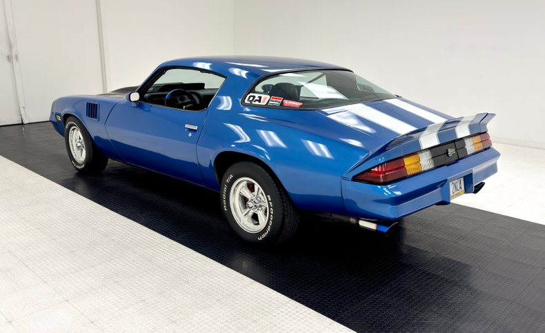 Chevrolet-Camaro-1978-Bright-Blue-Black-30