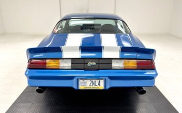 Chevrolet-Camaro-1978-Bright-Blue-Black-31