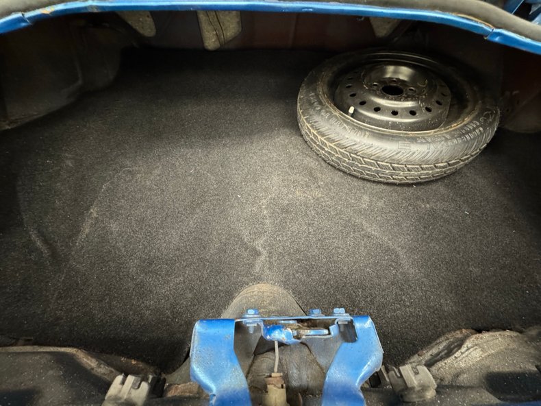Chevrolet-Camaro-1978-Bright-Blue-Black-38