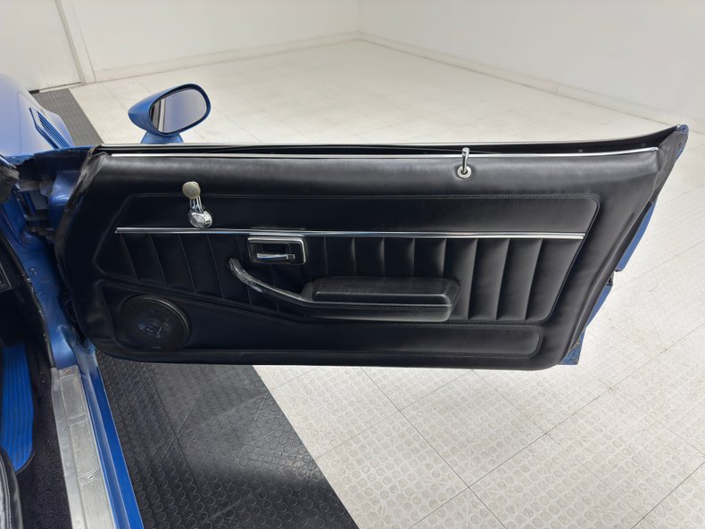 Chevrolet-Camaro-1978-Bright-Blue-Black-41