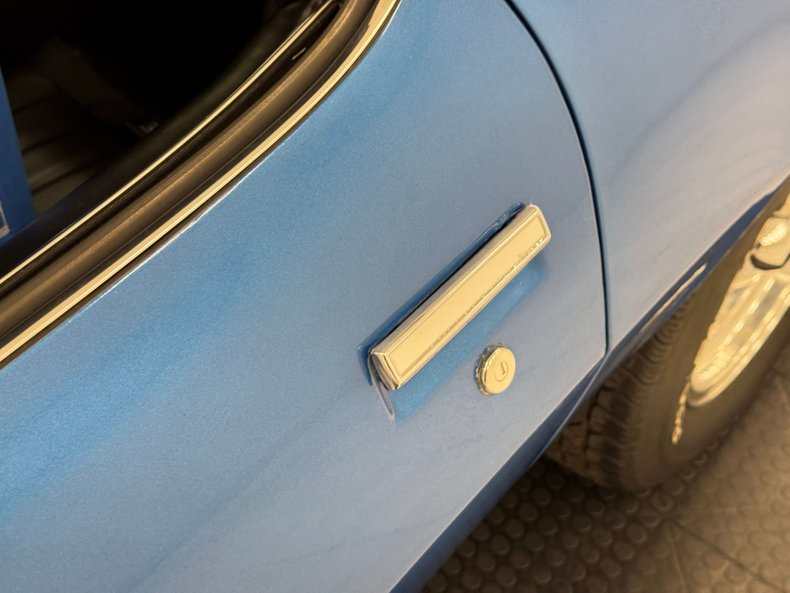 Chevrolet-Camaro-1978-Bright-Blue-Black-8