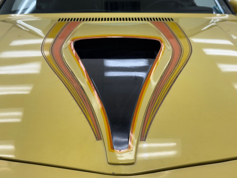 Chevrolet-Camaro-1978-Bright-Yellow-Black-ampamp-White-Ho-11