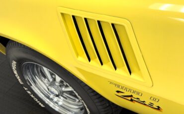 Chevrolet-Camaro-1978-Bright-Yellow-Black-ampamp-White-Ho-13