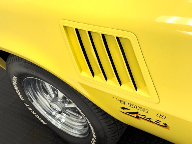 Chevrolet-Camaro-1978-Bright-Yellow-Black-ampamp-White-Ho-13