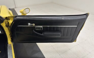 Chevrolet-Camaro-1978-Bright-Yellow-Black-ampamp-White-Ho-2
