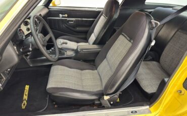 Chevrolet-Camaro-1978-Bright-Yellow-Black-ampamp-White-Ho-31