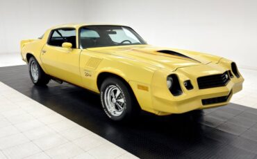 Chevrolet-Camaro-1978-Bright-Yellow-Black-ampamp-White-Ho-49