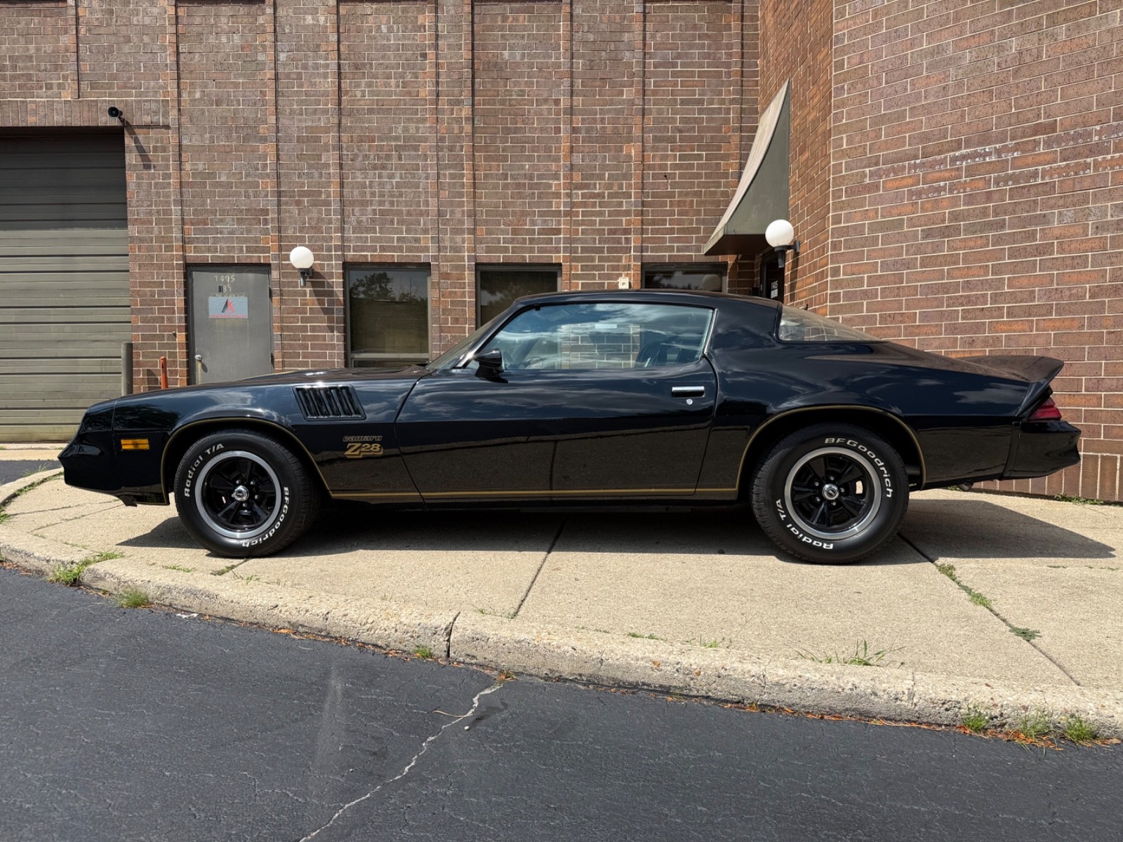 Chevrolet-Camaro-1978-Coupe-2