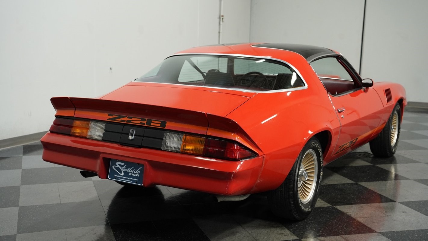 Chevrolet-Camaro-1979-Coupe-10