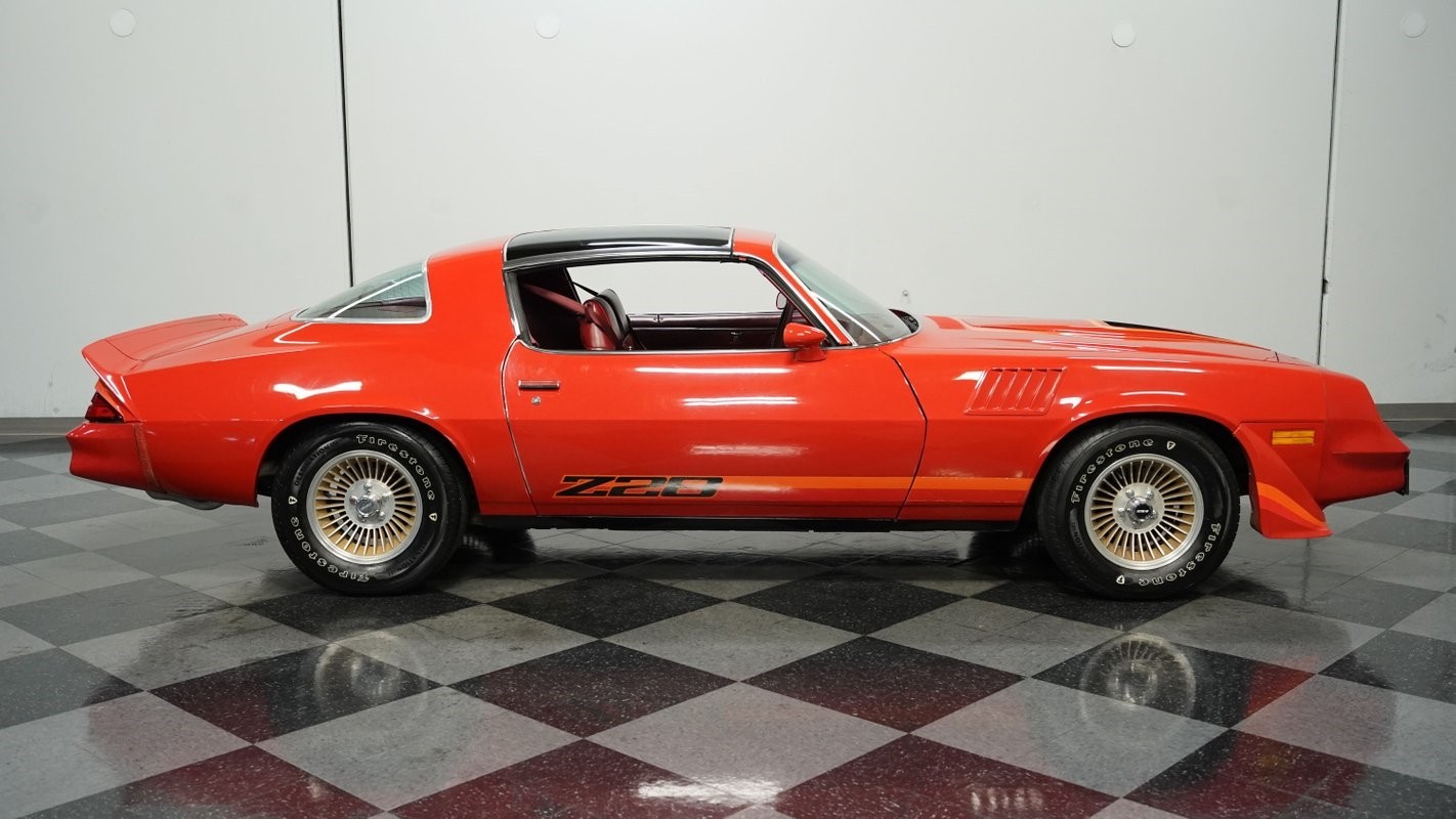 Chevrolet-Camaro-1979-Coupe-12