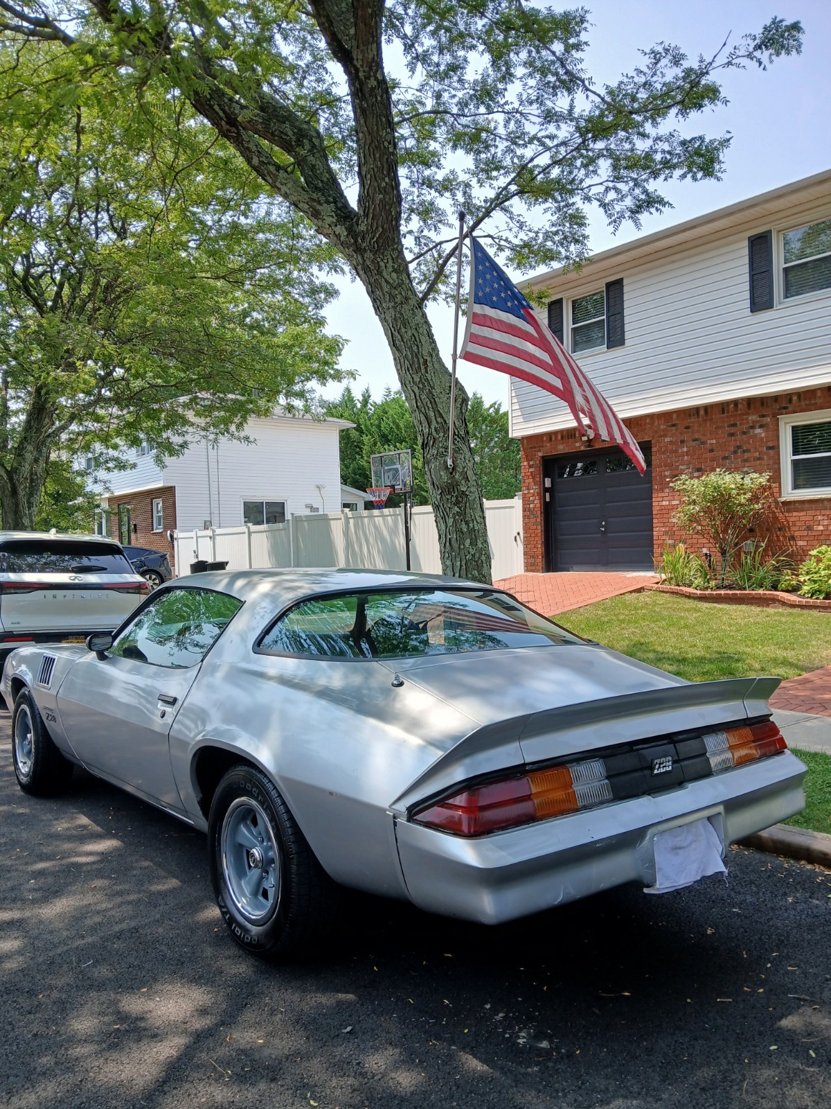 Chevrolet-Camaro-1979-Coupe-2