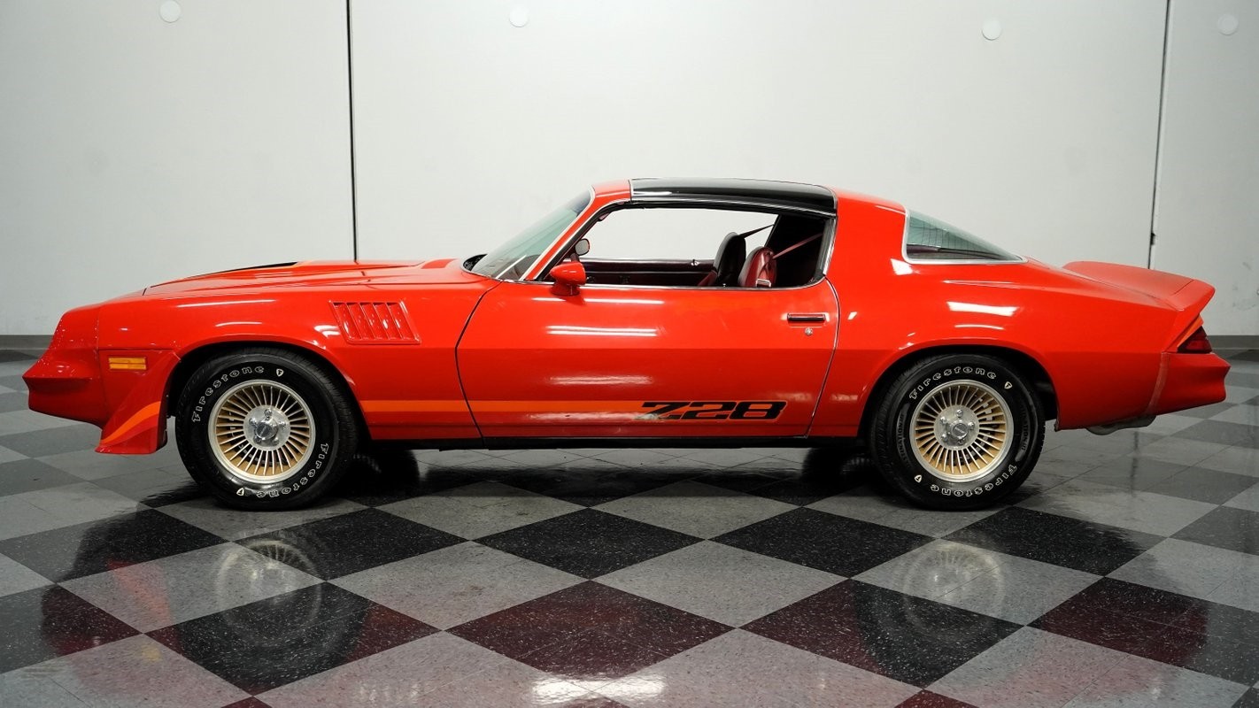 Chevrolet-Camaro-1979-Coupe-2