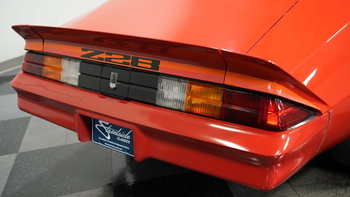 Chevrolet-Camaro-1979-Coupe-22