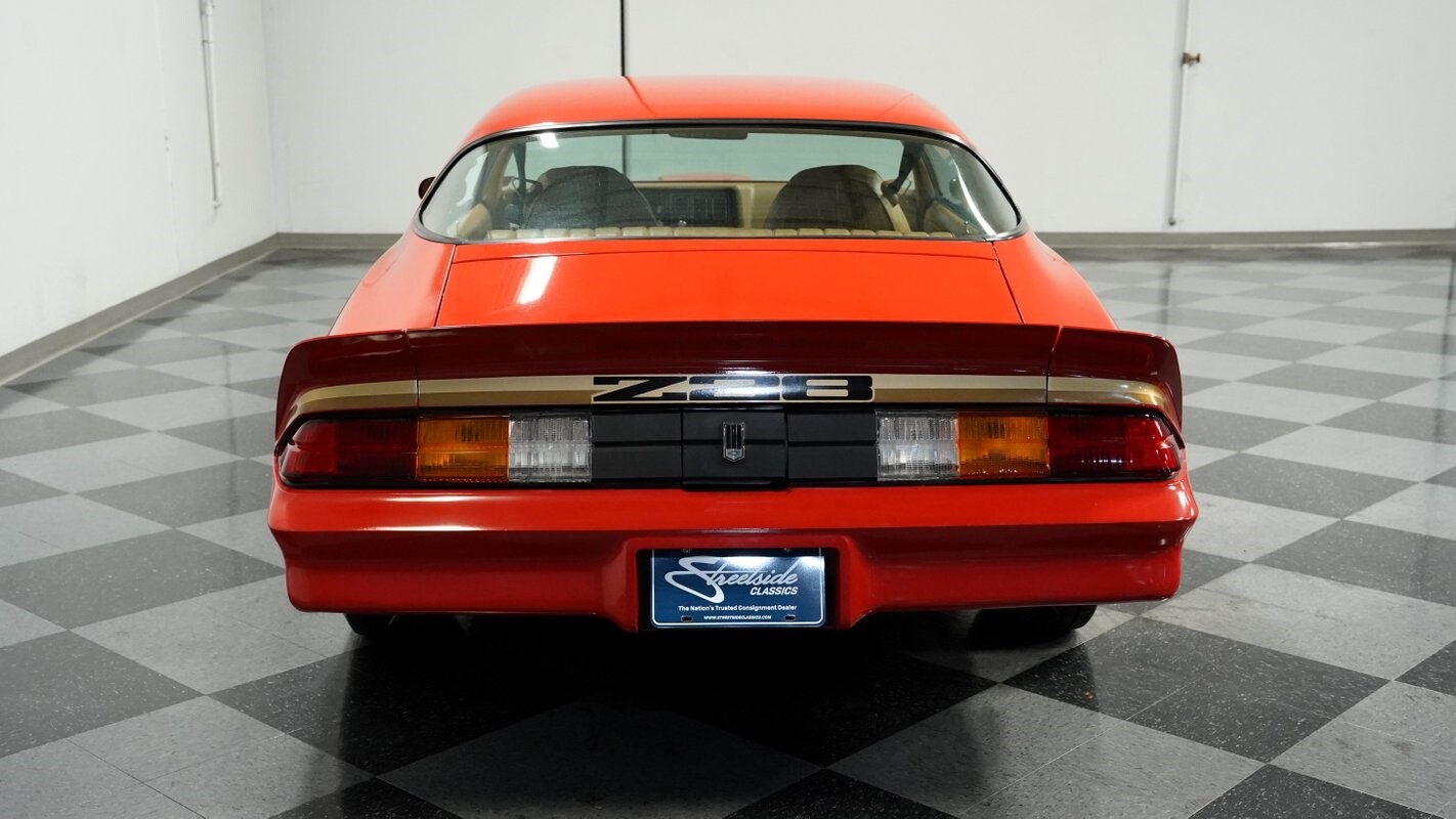 Chevrolet-Camaro-1979-Coupe-9