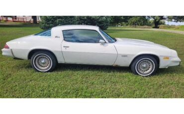 Chevrolet-Camaro-1979-White-Blue