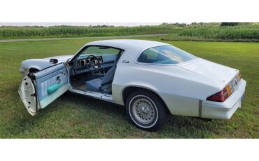 Chevrolet-Camaro-1979-White-Blue-6