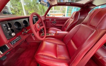 Chevrolet-Camaro-1980-Coupe-23