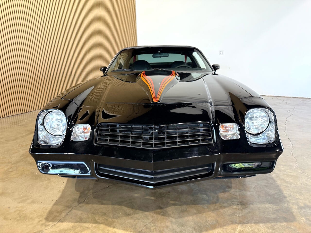 Chevrolet-Camaro-1981-American-Muscle-Car-4