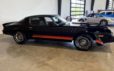Chevrolet-Camaro-1981-American-Muscle-Car-7