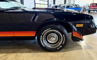 Chevrolet-Camaro-1981-American-Muscle-Car-9